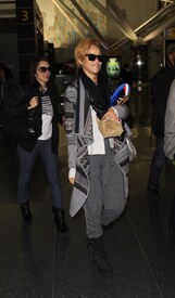 Rihanna_JFK_NYC_03.jpg