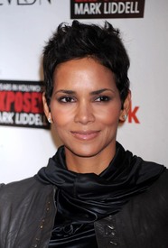 maresz2_borda_halle_berry_01.jpg