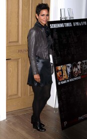 celebrity-paradise.com_Halle_Berry_evening_050.jpg