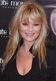 04005_Kate_Moss_Vintage_Muse_Fragrance_Signing_J.jpg