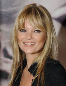 04025_Kate_Moss_Vintage_Muse_Fragrance_Signing_J.jpg