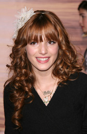 28957_Preppie_Bella_Thorne_at_Tangled_premiere_4_122_385lo.jpg