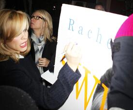 5SIPMKQ7Q1_Rachel_McAdams_-_Outside_ABC_Studios_-_Nov_8_4_.jpg