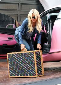 Paris_Hilton_018.jpg