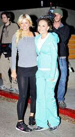 Paris Hilton 2010_11_23_atherhomeinBeverlyHills1.jpg