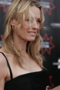 th_253b8b47539695.gif