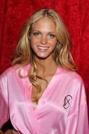 nxs-vsfs2010-adrianalimafan.net-0988.jpg