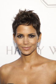 HalleBerry__CourtOfJewelsRecreation__launch_11.jpg