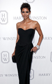 HalleBerry__CourtOfJewelsRecreation__launch_21.jpg