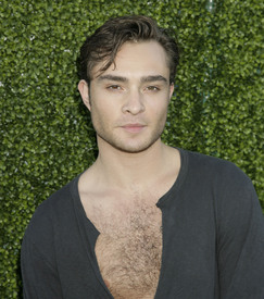 celebrity_paradise_com_Anna_EdWestwick_CBSSummerPressTourPartyinBeverlyHills_2010_07_2822.jpg