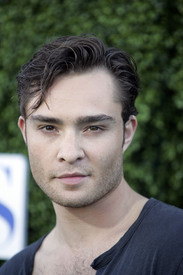 celebrity_paradise_com_Anna_EdWestwick_CBSSummerPressTourPartyinBeverlyHills_2010_07_2824.jpg