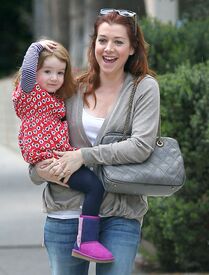 CU-Alyson Hannigan and husband take their daughter out for iced coffee in Santa Monica-10.jpg