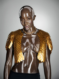 Naomi Campbell Soon International Photoshoot 2011_08.jpg
