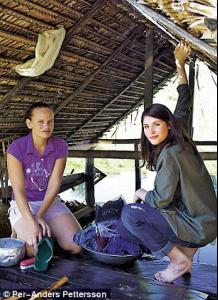 article-2067611-0EFC6F5800000578-565_306x423.jpg