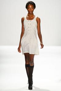 CharlotteRonson_SS12_SamiraCarvalho.jpg