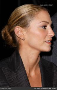 drea-de-matteo-31st-annual-peoples-choice-awards-arrivals-1nn1Pl.jpg