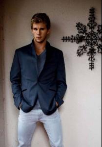 ryan-kwanten-7.jpg