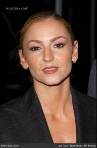 drea-de-matteo-31st-annual-peoples-choice-awards-arrivals-1a9HcX.jpg