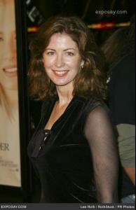 dana-delany-white-oleander-hollywood-premiere-arrivals-tJhNE9.jpg