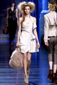 christian_dior_1_00180h_2010_03_05_19_28_57_7367.jpg