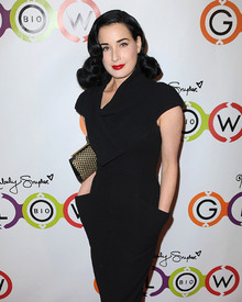 Dita-Von-Teese_003TLFANVALANDRA.jpg