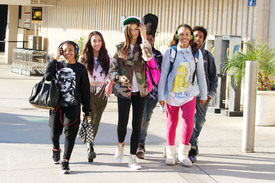 Preppie_Zendaya_Coleman_at_LAX_Airport_3.jpg