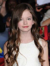 Tikipeter_Mackenzie_Foy_Twilight_Premere_002.jpg