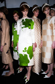 Louis_Vuitton_Spring_2013_Backstage_fdxe_U3h_CA99x.jpg