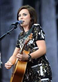 Tikipeter_Amy_Macdonald_V_Festival_Day_Two_007.jpg