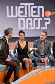 Halle Barry during the Wetten dass.. show in Bremen 3.11.2012_04.jpg