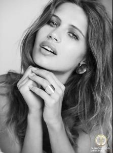 000000403060-anna_suponeva-fullsize.jpg