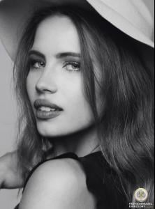 000000403079-anna_suponeva-fullsize.jpg