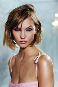 fashion-show-media-kit-2013-model-karlie-kloss-victorias-secret-hi-res.jpg