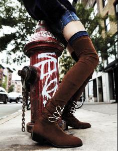 leg-up-by-bjarne-jonasson-for-interview-magazine-november-2013-4.jpg