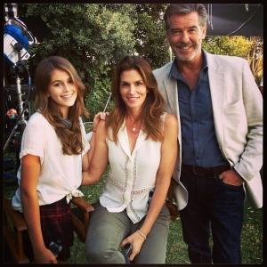 Cindy+Crawford+Celebrity+Social+Media+Pics+7FclET2CYdUl.jpg
