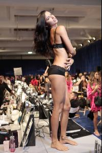 vsfs2011-adrianalima-backstage-0038.jpg