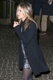 JenniferAniston_NY111614_19.jpg