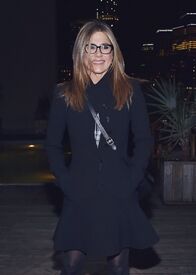 JenniferAniston_NY111614_37.jpg