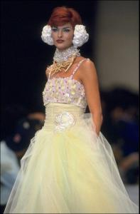 124122253-fashion-ready-to-wear-spring-summer-1992-in-gettyimages(1).jpg