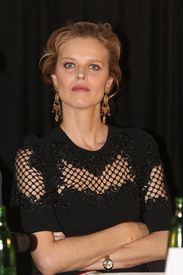 evah041114BZNImage012.jpg