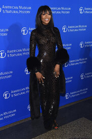 Naomi Campbell at 2014 Museum Gala_09.jpg