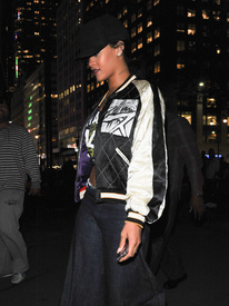 Rihanna (15).jpg