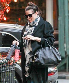 1415676333818_Image_galleryImage_New_York_NY_Liv_Tyler_sho.jpg