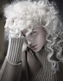 MarieClaireHungaryDec20150128.jpg
