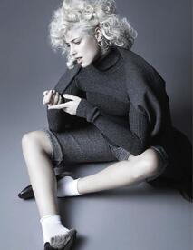 MarieClaireHungaryDec20150131.jpg