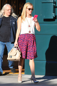 Reese Witherspoon is seen running errands in a Floral Print_19.jpg