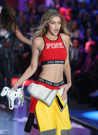 Gigi_Hadid_10.11.2015_DFSDAW_109.jpg