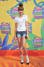 Zendaya_Coleman_23.jpg