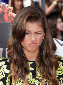 Zendaya_02.jpg