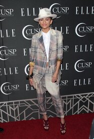 Zendaya__49_.jpg